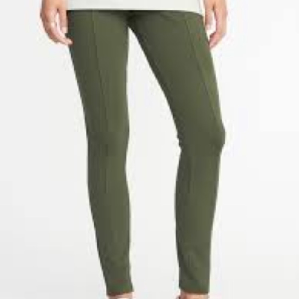 💥3/$20 NWT Old Navy Stevie leggings.